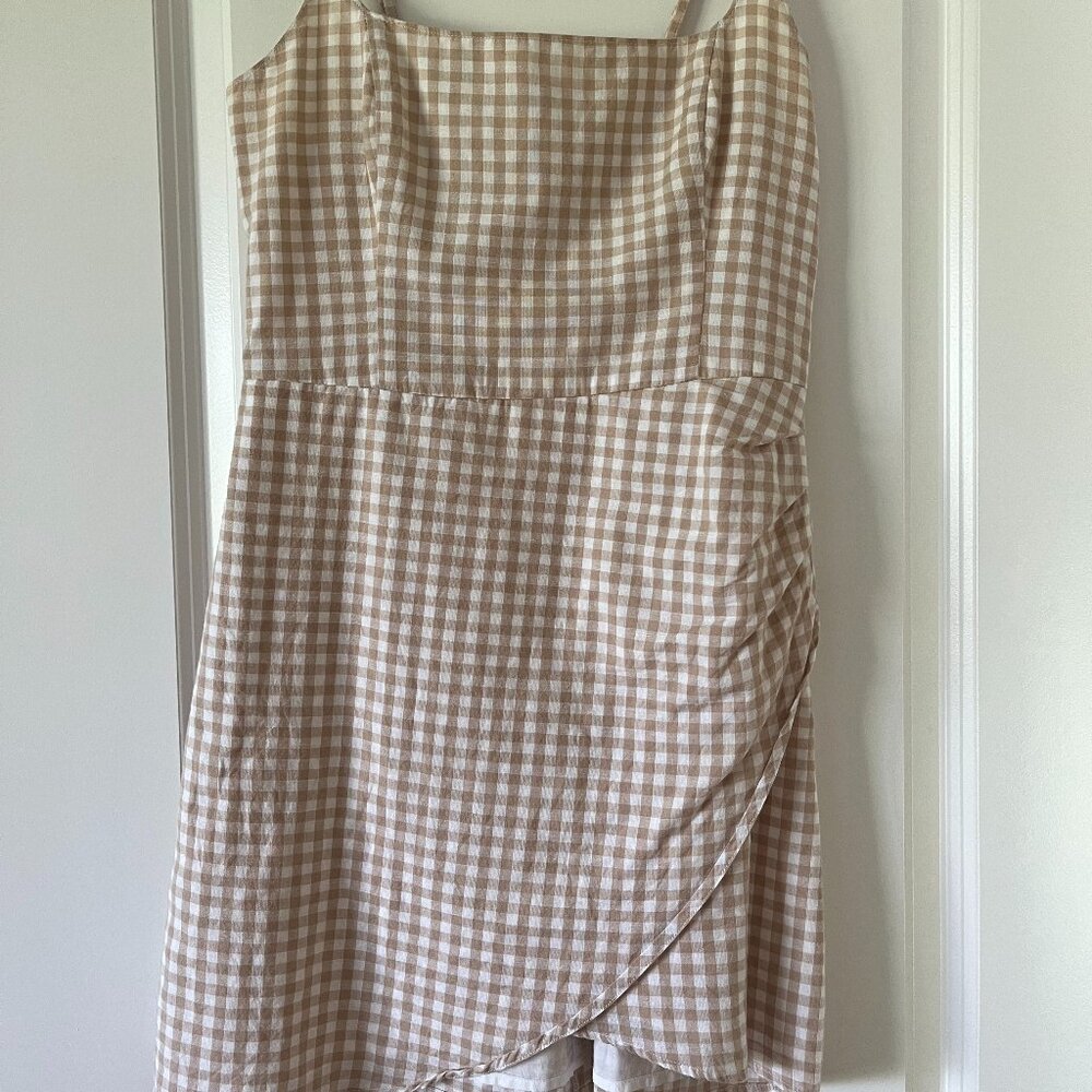 Abercrombie Tan and White Checkered Dress